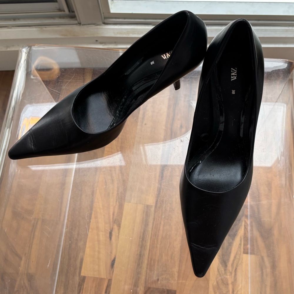 Zara | Sleek Black Pumps